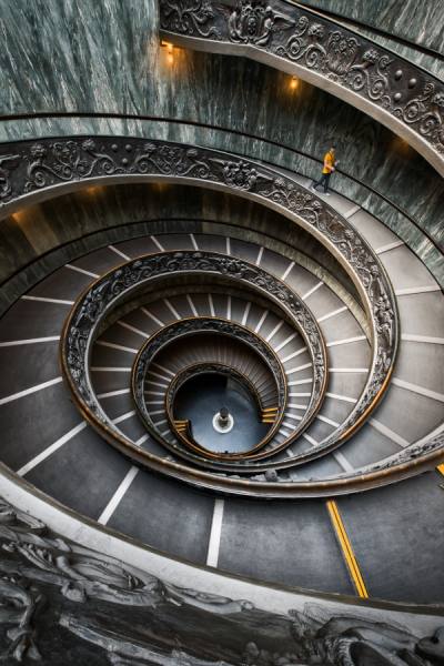 Photograph Michael Woloszynowicz Downward Spiral on One Eyeland